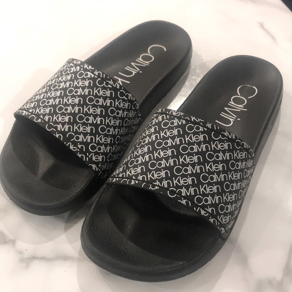 Calvin Klein Black and White Sandals - Picture 1 of 3